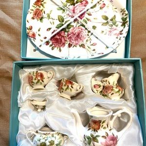 COPY - Floweral Tea Set